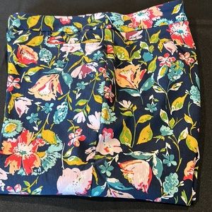Time and Tru flowered Capris